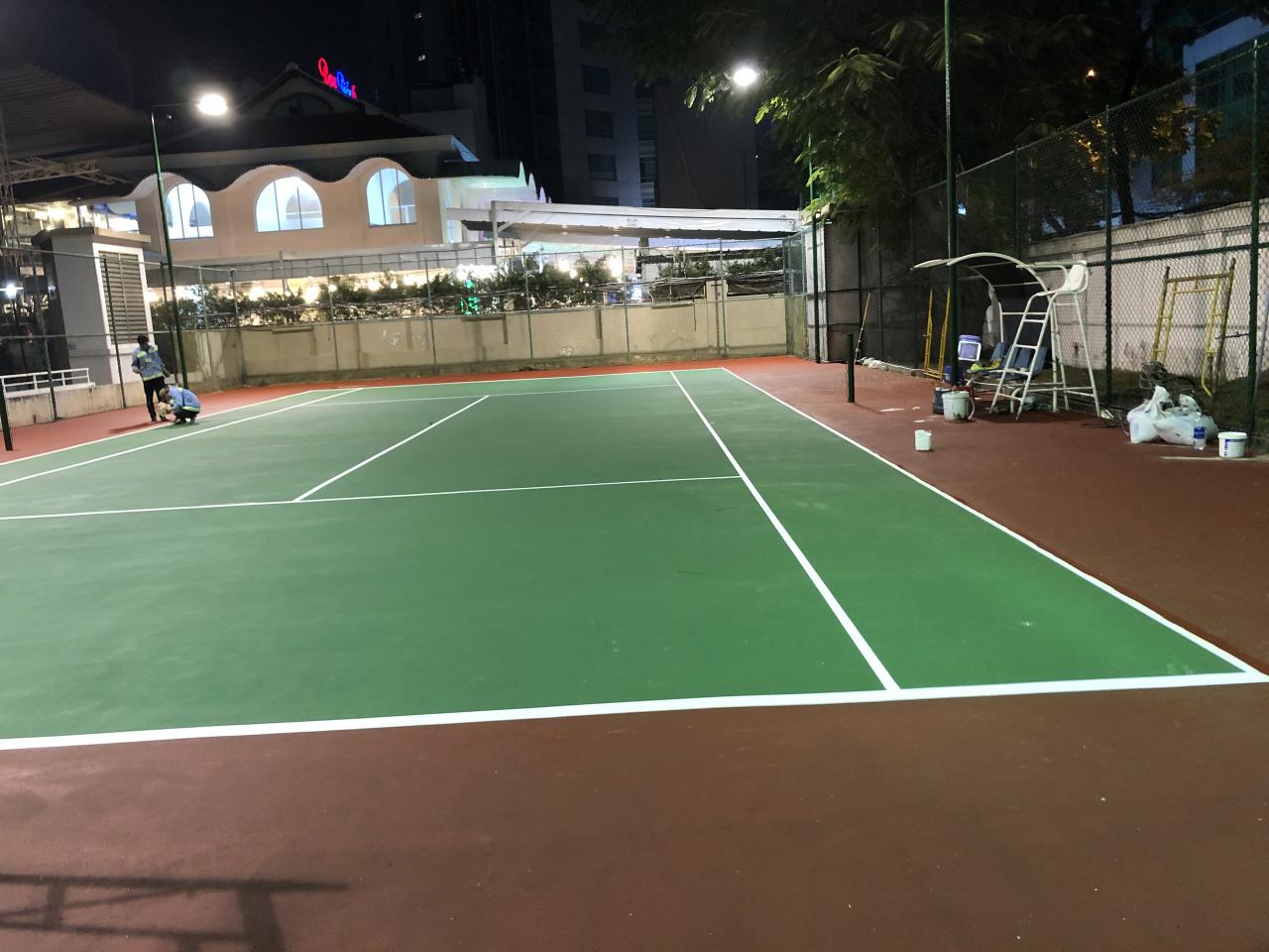 Thi công cải tạo sân tennis