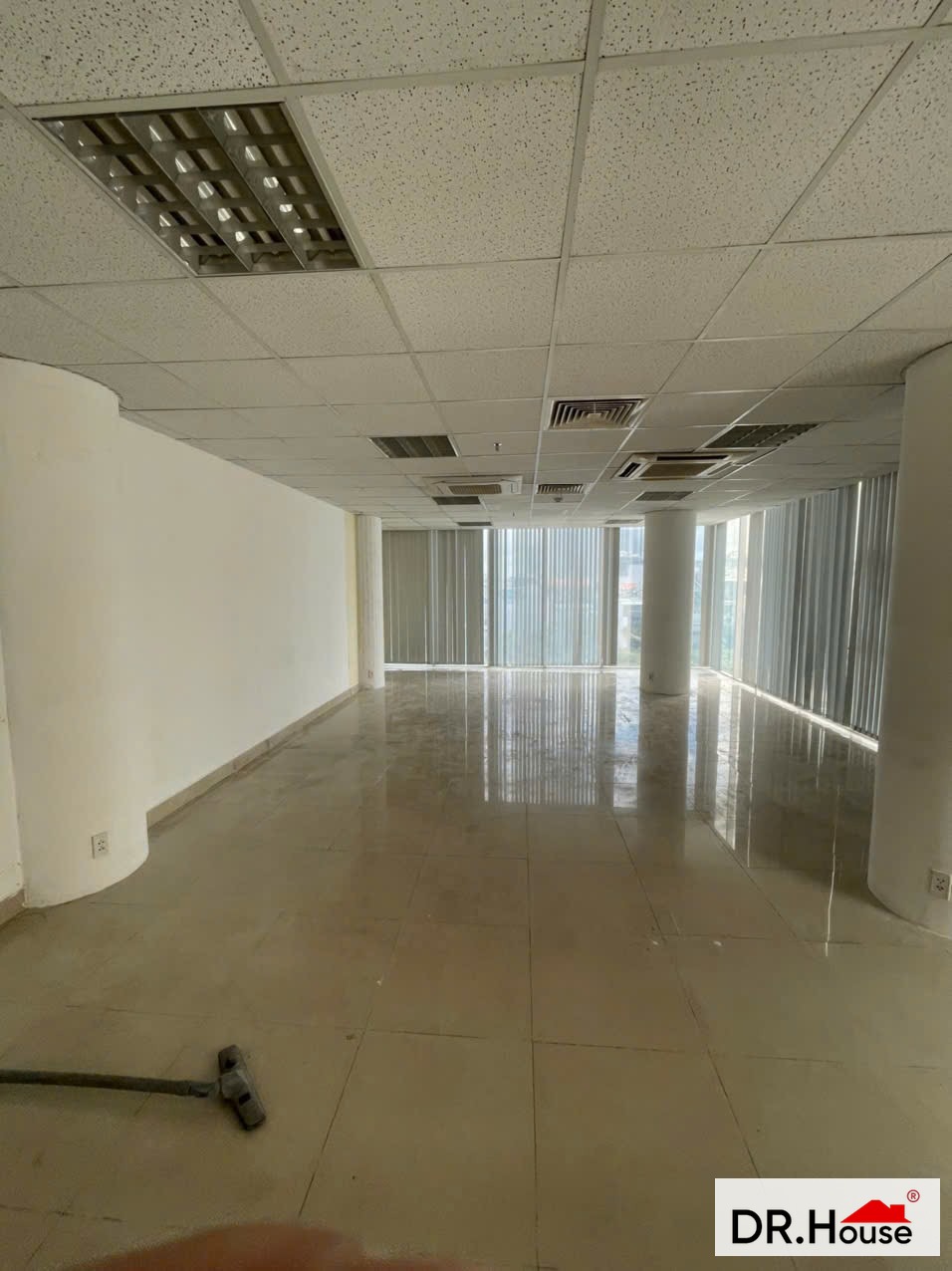 Hiện trạng mặt bằng văn phòng tòa nhà NGL trước thi công - Dr.House